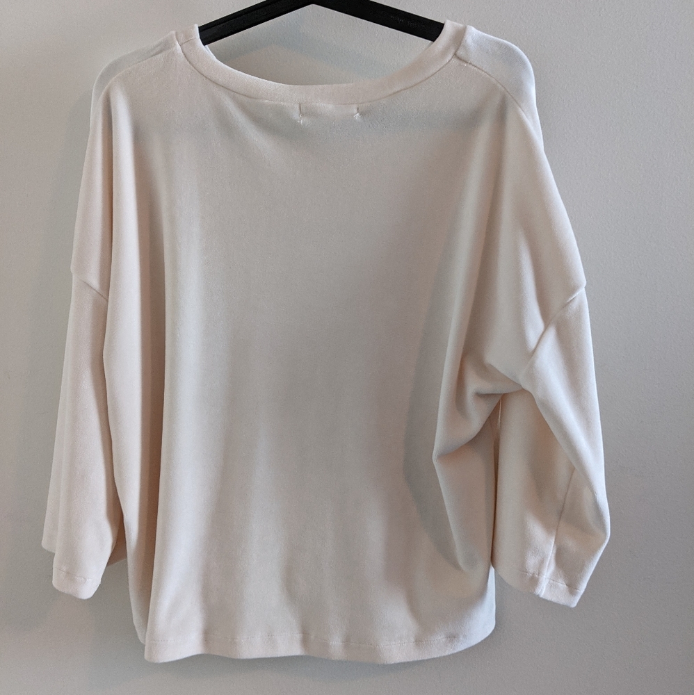 Cream Top - Picture 2 of 2